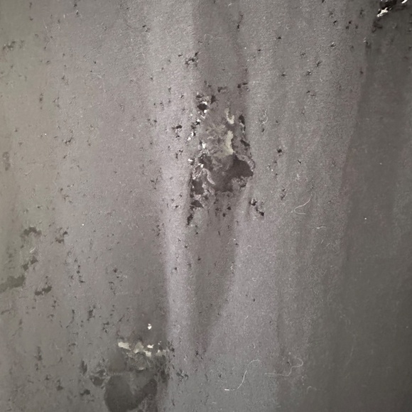 Plain distressed V-neck tee - Picture 3 of 5